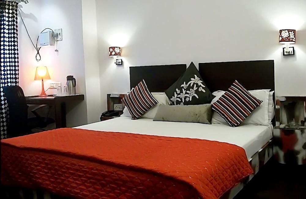 Itsy Hotels Banana Boutique Varanasi Luaran gambar