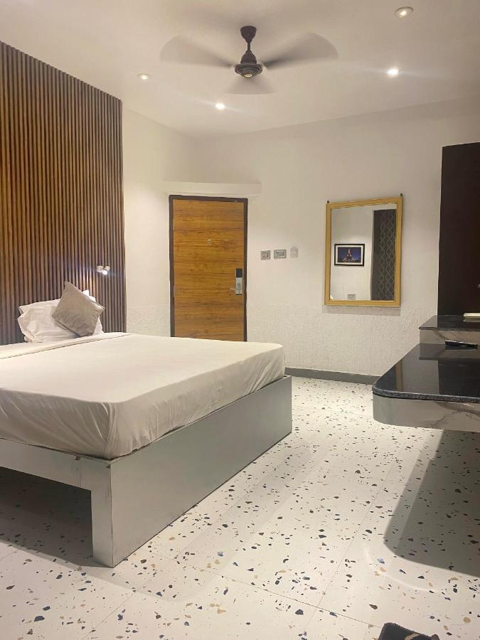 Itsy Hotels Banana Boutique Varanasi Luaran gambar