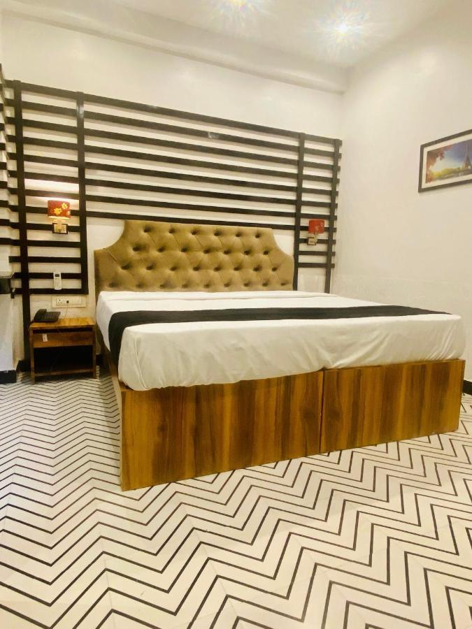 Itsy Hotels Banana Boutique Varanasi Luaran gambar