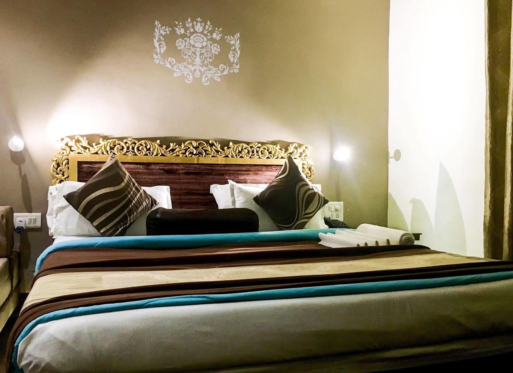 Itsy Hotels Banana Boutique Varanasi Luaran gambar
